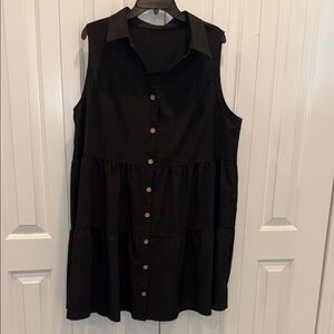 SHEIN Black Sleeveless Tiered Button-Down Tunic